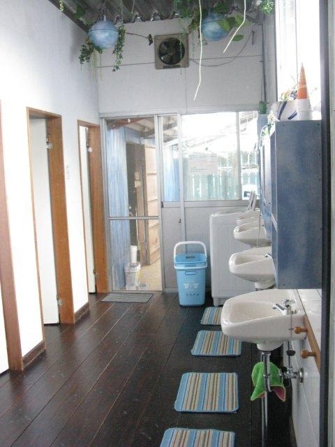 かめかめトイレ洗面シャワー室IMG_4851